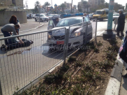 بالصور: إصابة شخصين بحادث طرق تسببت به الشرطة وسط مدينة اللد